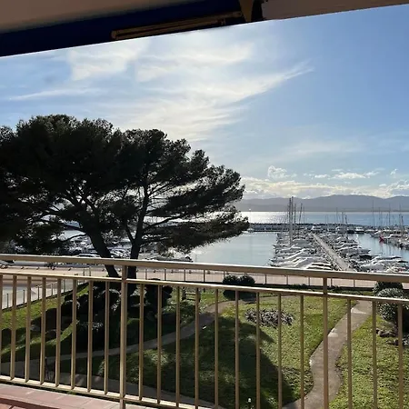 Le Diamant Vue Grandiose Sur Port Et Mer, Piscine Privee Appartamento *