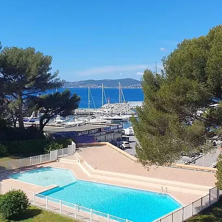 Appartamento Le Diamant Vue Grandiose Sur Port Et Mer, Piscine Privee